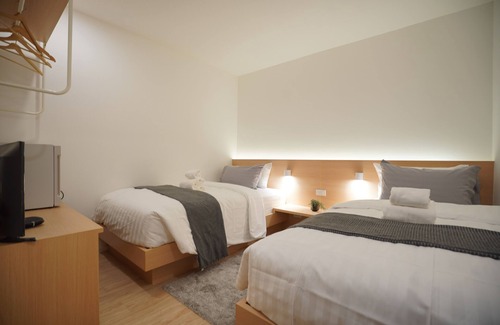 Bang Chak Hotel | E11 Hotel - BTS Punnawithi