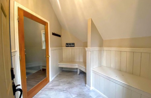 Bretton Woods Casa | E7 Sunny Bretton Woods private home next to the slopes of Bretton Woods Hot Tub, Wifi