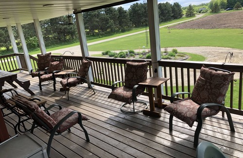Berlin Casa | EAA Airventure Large Home car available