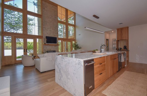 Pleasure Point Casa | Eagle's View by Big Fish Real Estate Group at Lake Martin
