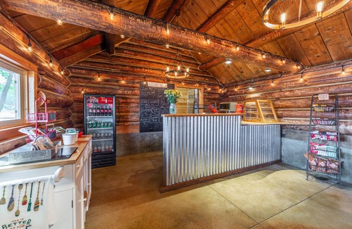 Lake Mary Ronan Cabaña | Eagles Nest-Premium-Rural-Baño privado-Vista al Lago