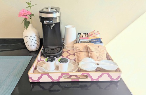 Tucson Apartamento | Early Birds Guest House in Central Tucson. Your Casita awaits.