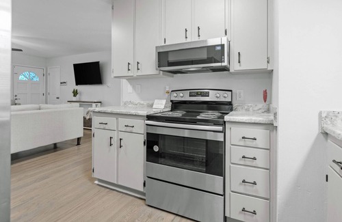 San Luis Casa | Early & Last Min BKG Discount-Deluxe Stay-3mi to FSU, 4.5mi to Capitol-FAMU