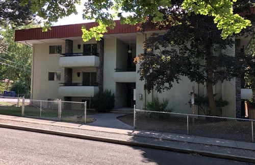 Cliff - Cannon Apartamento | Facilidad de acceso Ubicación inferior de South Hill cerca de la autopista y el acceso al centro.