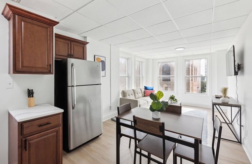 Central Business District Apartamento | East 636I Cozy & Comfy I Downtown I Gym