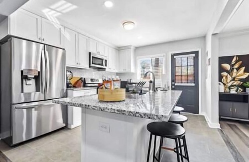 Candler-McAfee Casa | East ATL Retreat – 2 Homes, Sleeps 16 & Pets Welcome