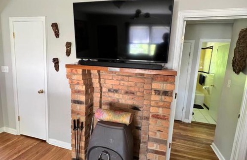 East Side Casa | East Atlanta Escape - 3 bedrooms