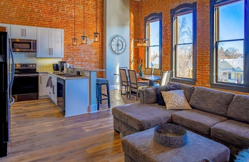 Baker City Apartamento | East Empire Theatre Loft