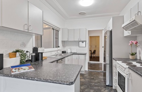 East Hills Casa | East Hills Waterfront Bliss