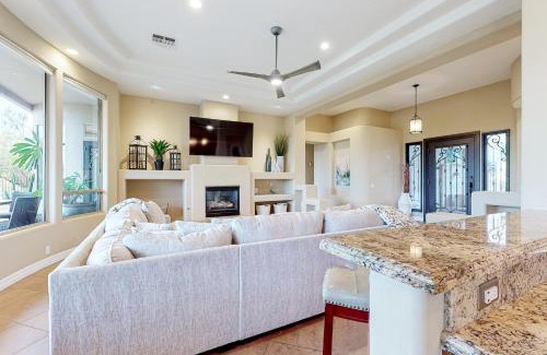 Black Mountain Shadows Casa | East Horizon Sanctuary
