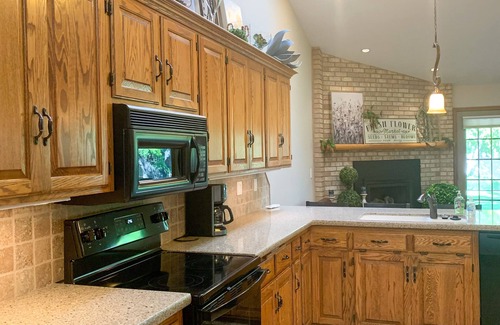 Idaho Falls Casa | East Idaho Garden Gateway with HOT TUB