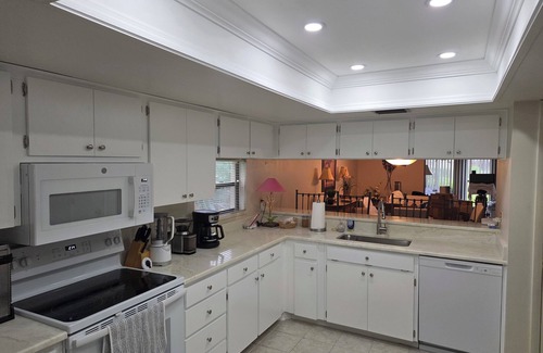 Quail Forest Villa | E Lake Woodlands 3 BR Villa -Todo 1 Nivel