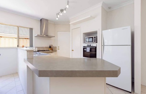 Bentley Casa | East Vic Park home near Food Hub