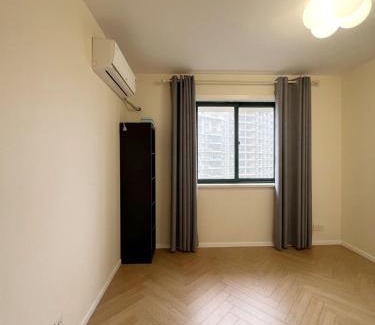 Jing'an Apartamento | Eastern Hub - Jing'an Temple Branch 4-bedroom with 2 Balconies