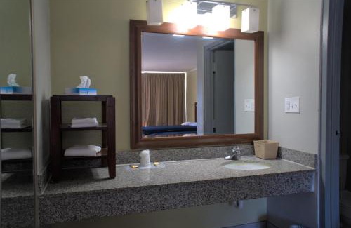 Daphne Hotel | Eastern Shore Motel