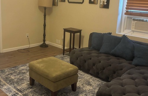 South Side Apartamento | Easton Oasis 1 Lovely apartment with WiFi in Easton