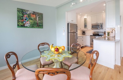 Glen Cove Condominio | Hacia el este en el océano- condominio frente al mar en la pintoresca bahía de Penobscot