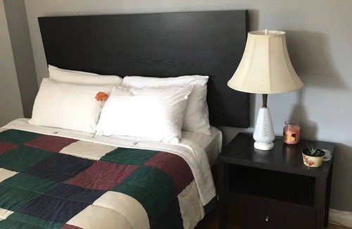 Woodstock Hotel | Eastwood Motel