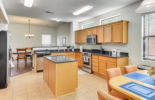 Rio Rancho Casa | Easy ABQ Access: Large Family Home w/ Patio & Yard