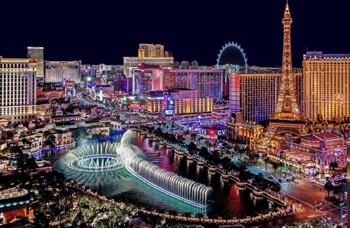 Las Vegas Complejo | Easy access to the National Finals Rodeo and to the Las Vegas Strip.