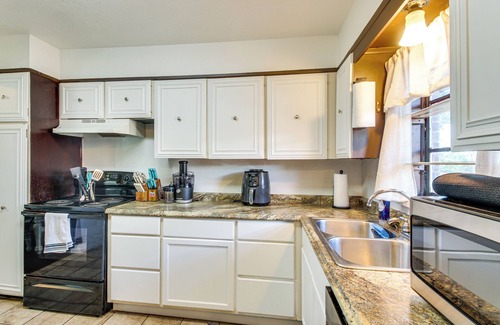 Midwest City Cabaña | Easy OKC Access! Quiet Home w/Yard & Workspace