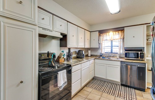 Midwest City Cabaña | Easy OKC Access! Quiet Home w/Yard & Workspace