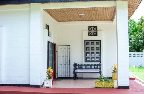 Mbezi Beach Casa | EAZY BREEZY BACKPACKERS 3 Bedrooms House