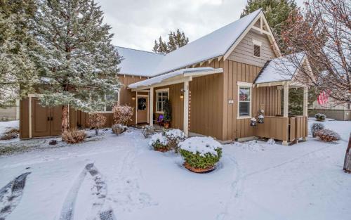 Redmond Casa | Eazy Inn at Eagle Crest - Meredith Lodging