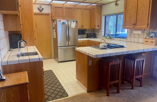 Dorrington Cabina | Big Trees Village - 2100 pies cuadrados 3 habitaciones / 2. 5 baños