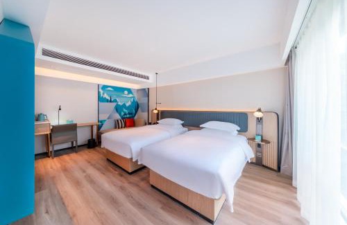 Xishan Hotel | Echarm Hotel - Kunming Station South Asia Style Street Branch