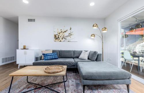 La Mesa Casa | Echo by Coast to Cactus - Family-Friendly Home