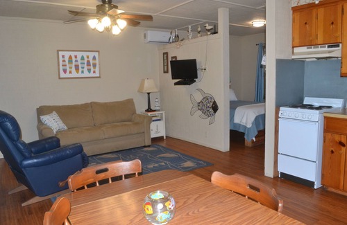 Royal Cabina | Echo Canyon Resort & Marina