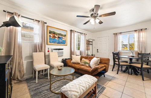 Los Angeles Apartamento | Echo Park Spacious Two-Bedroom Apartment with Private Yard and Parking