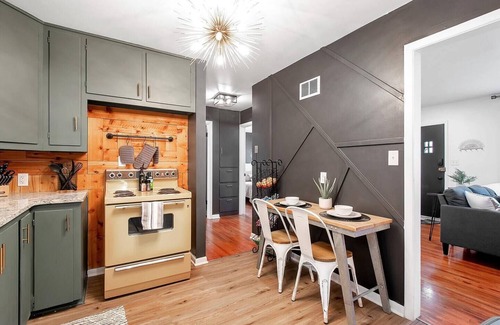 Wichita Casa | Eclectic Escape - Cute and Cozy - King!