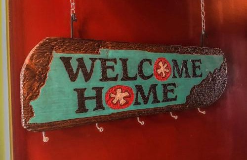 East End Casa | Eclectic Pet Friendly Home in East Nashville