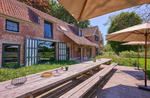 Schilde Villa | Eco-friendly holiday home in the woods