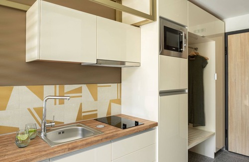 Toroni Casa | Eco Green Residences & Suites