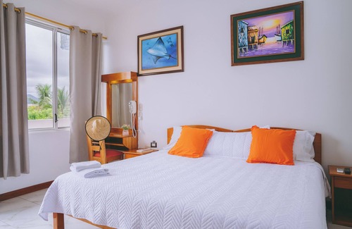 Bahía de la Academia Hotel | ECO HOSTAL ISLA AZUL