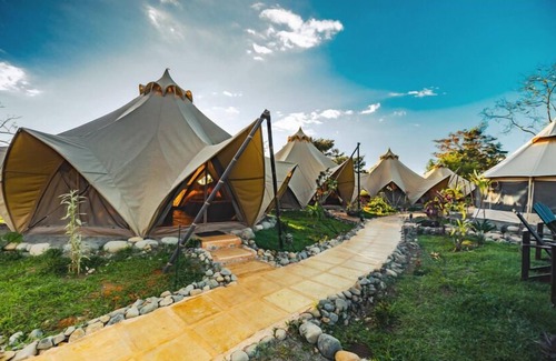 Dominical Alquiler De RV | Eco Luxe Glamping Nest #9 - 2 Queen Beds at Holos