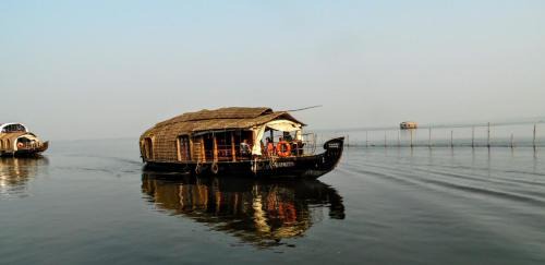 Kumarakom Alquiler De Eote | Eco Trails Houseboats
