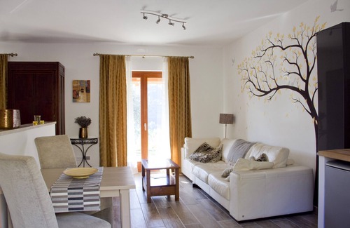 Cicerale Apartamento | Ecolodge Selvitelle - Sustainable Retreat Amidst Olive Groves in Cilento