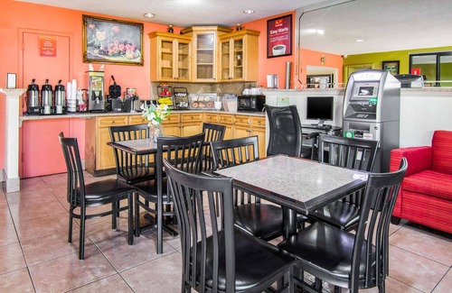 Forest Park Hotel | Econo Lodge Atlanta Airport East