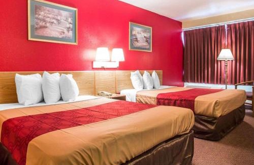 Eagan Park Cabina | Econo Lodge Atlanta College Park