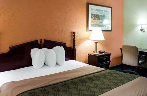 Canton Cabina | Econo Lodge Canton I-55