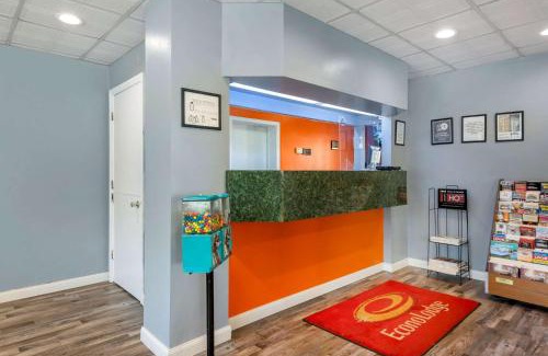 Cortland Cabina | Econo Lodge Cortland Downtown