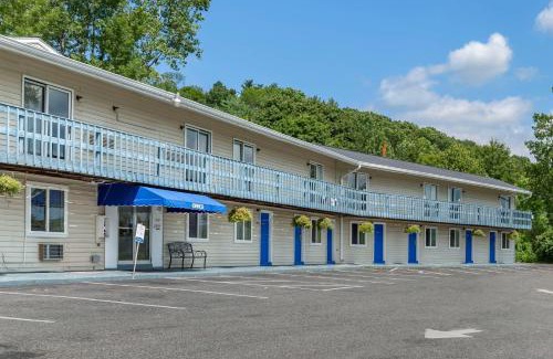 Lee Cabina | Econo Lodge Lee - Great Barrington