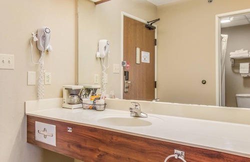 Shelbyville Hotel | Econo Lodge Shelbyville