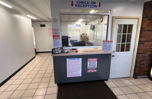 Kankakee Hotel | Economy Inn