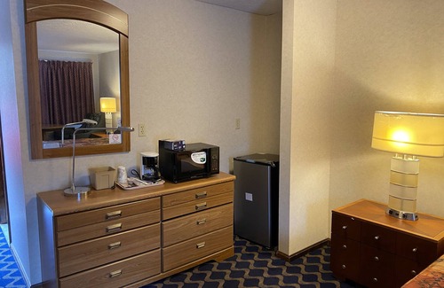 Fiskdale Hotel | Economy Lodge