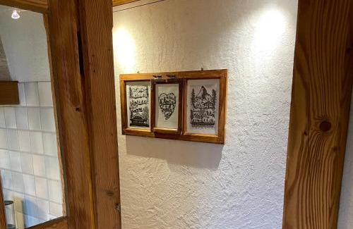 Frutigen Apartamento | Edelweiss 4 Zi Ferienwohnung in Landhaus